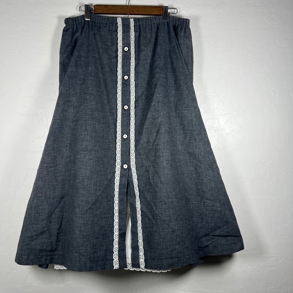 Carefree Scottsdale Fashions Gray Lace Trim Button Front Ruffle Skirt Pockets